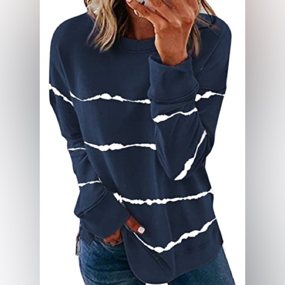 Acelitt Women Long Sleeve Crewneck Sweatshirt Side Split Pullover Tops Medium